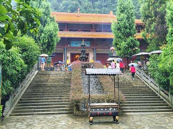 鉴山寺大雄宝殿