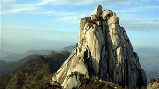 天柱山风景区：天柱峰