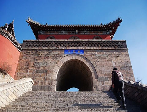 泰山西神门