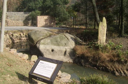 九华天池旅游景区金蟾迎宾
