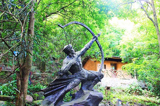 伊岭岩介绍及游玩景点推荐