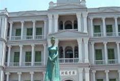 广州街香港街景区：汇丰银行