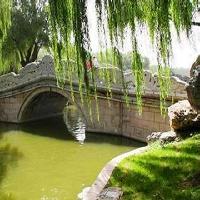 北京龙潭公园青龙桥