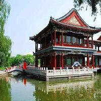 北京龙潭公园龙潭